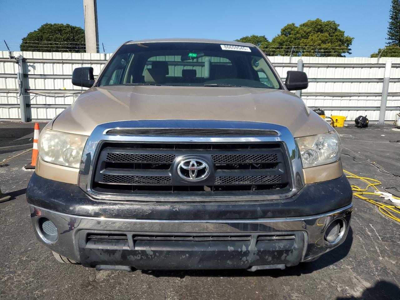 TOYOTA TUNDRA DOUBLE CAB SR5