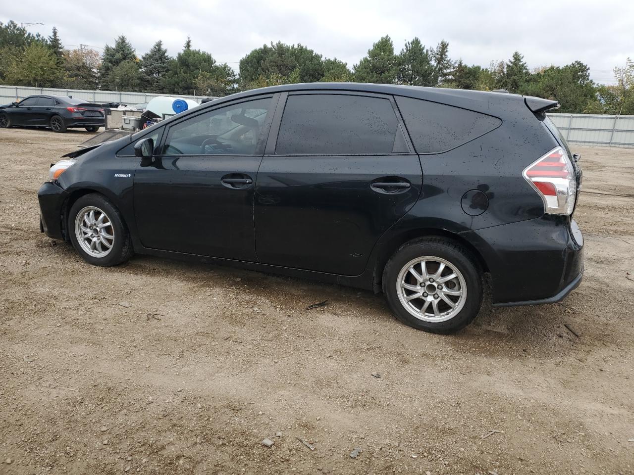 TOYOTA PRIUS V