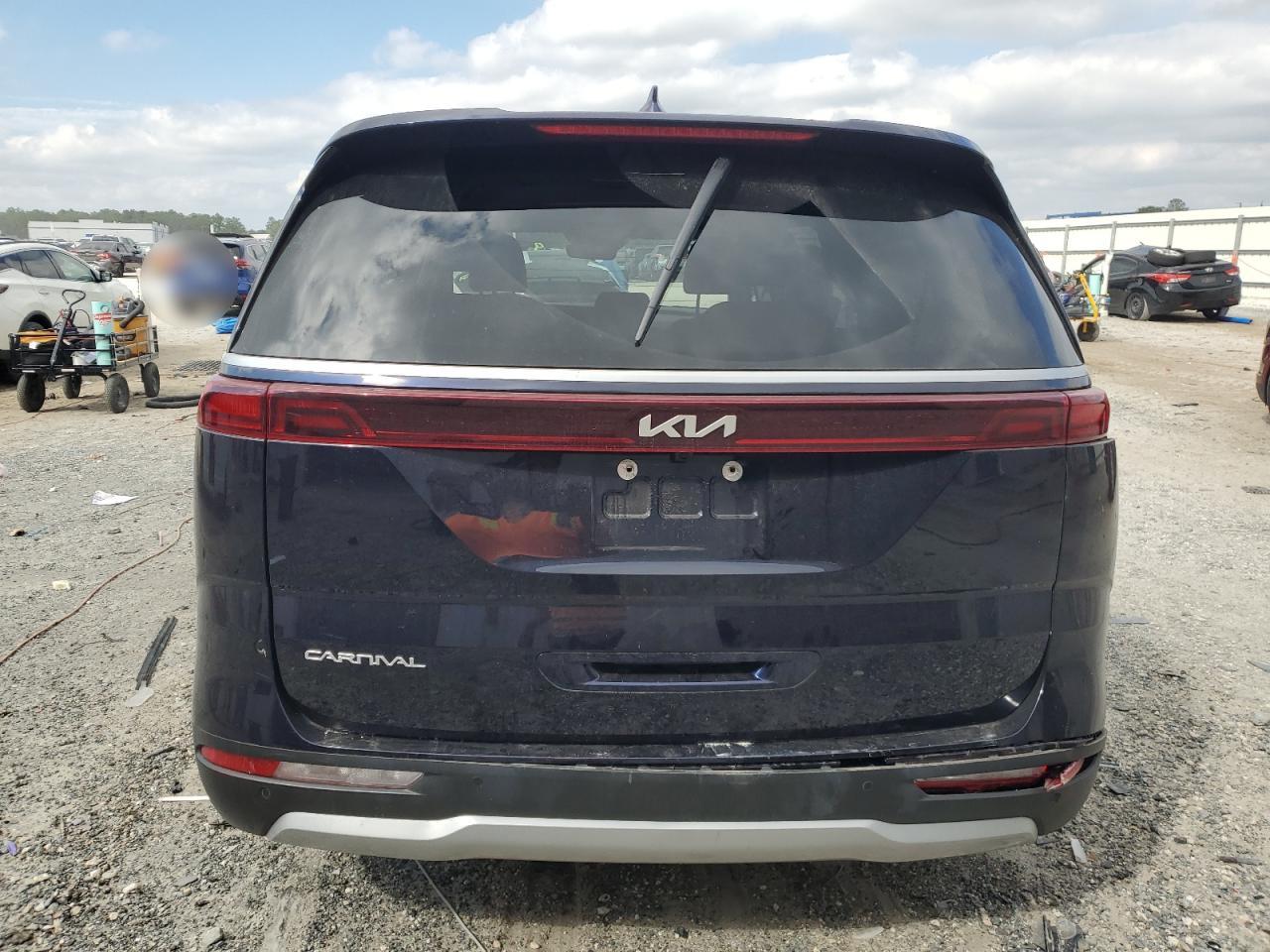 KIA CARNIVAL LX