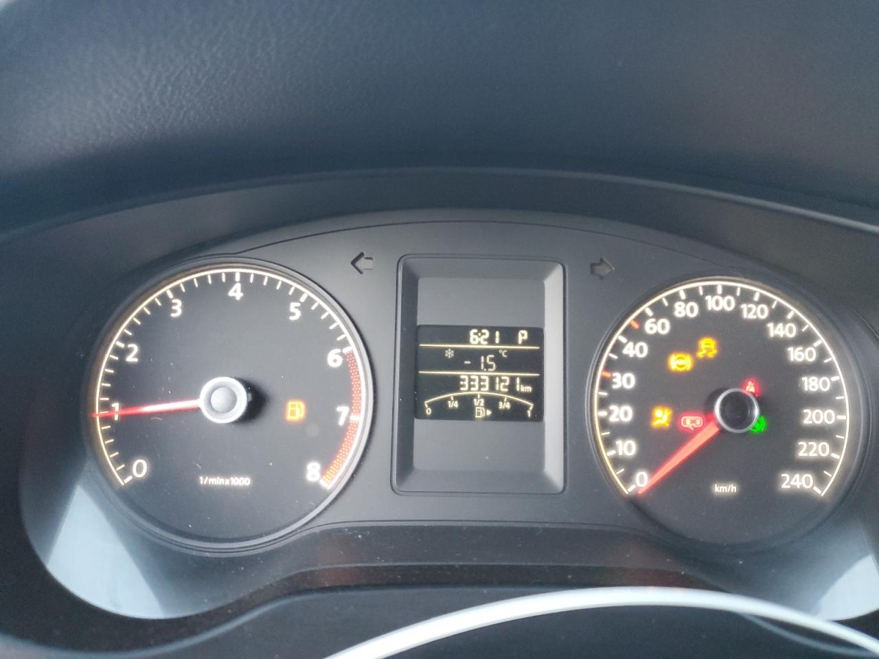 VOLKSWAGEN JETTA BASE