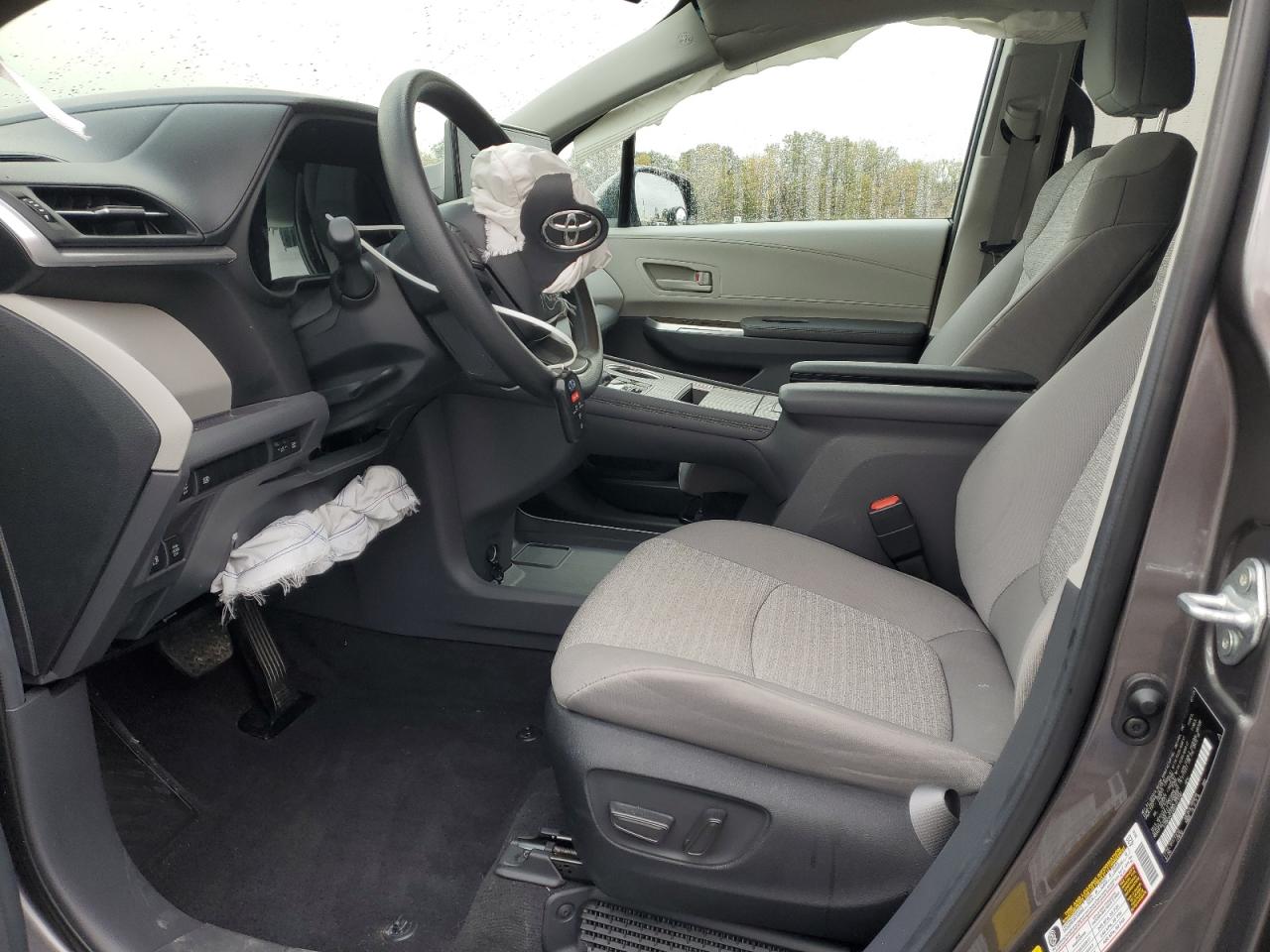 Lot #3284022848 2024 TOYOTA SIENNA LE