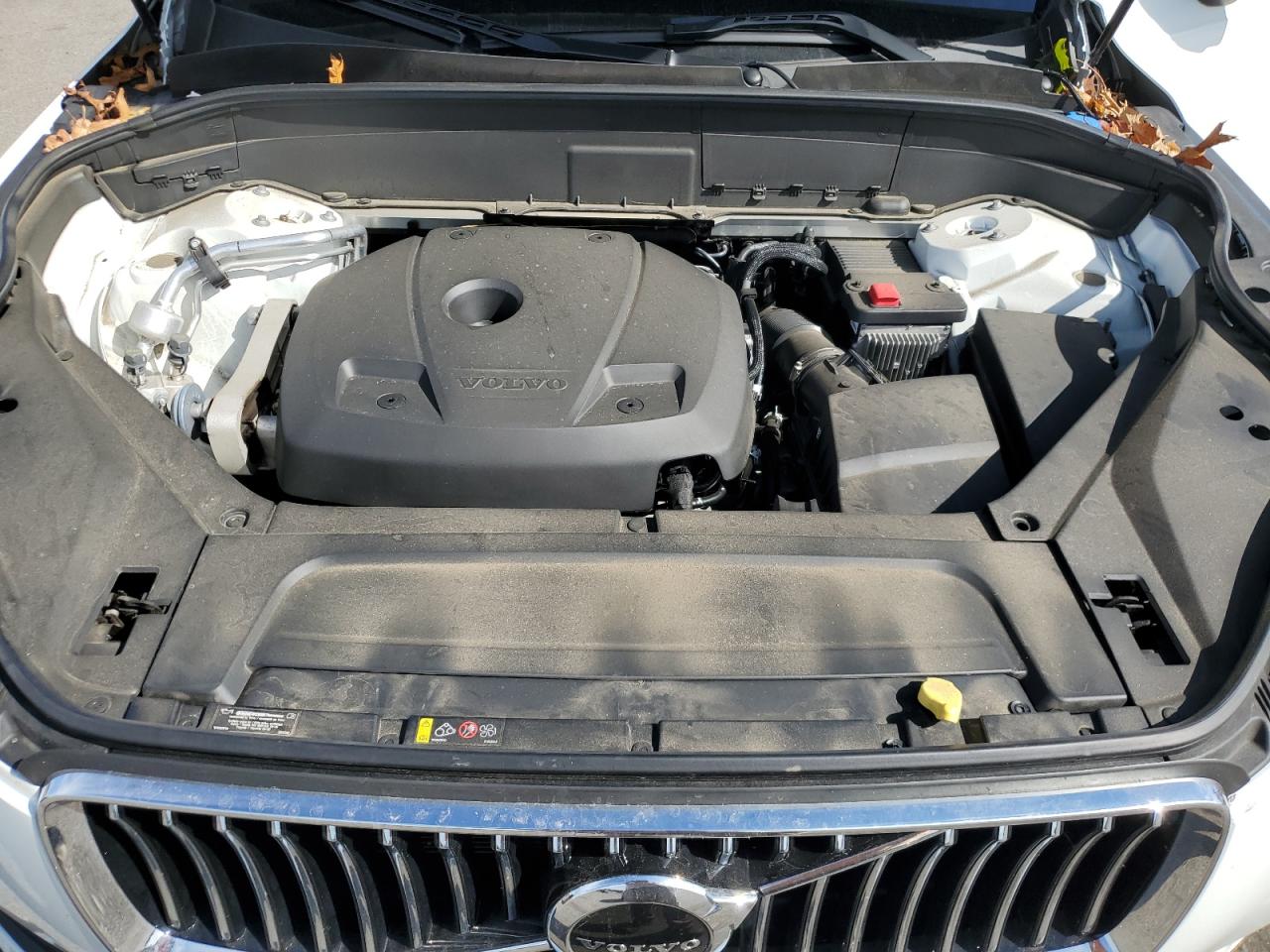 VOLVO XC90 T5 MOMENTUM