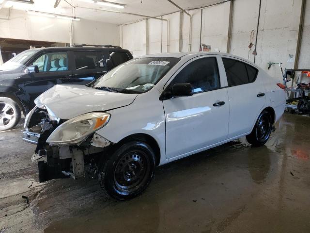 NISSAN VERSA S
