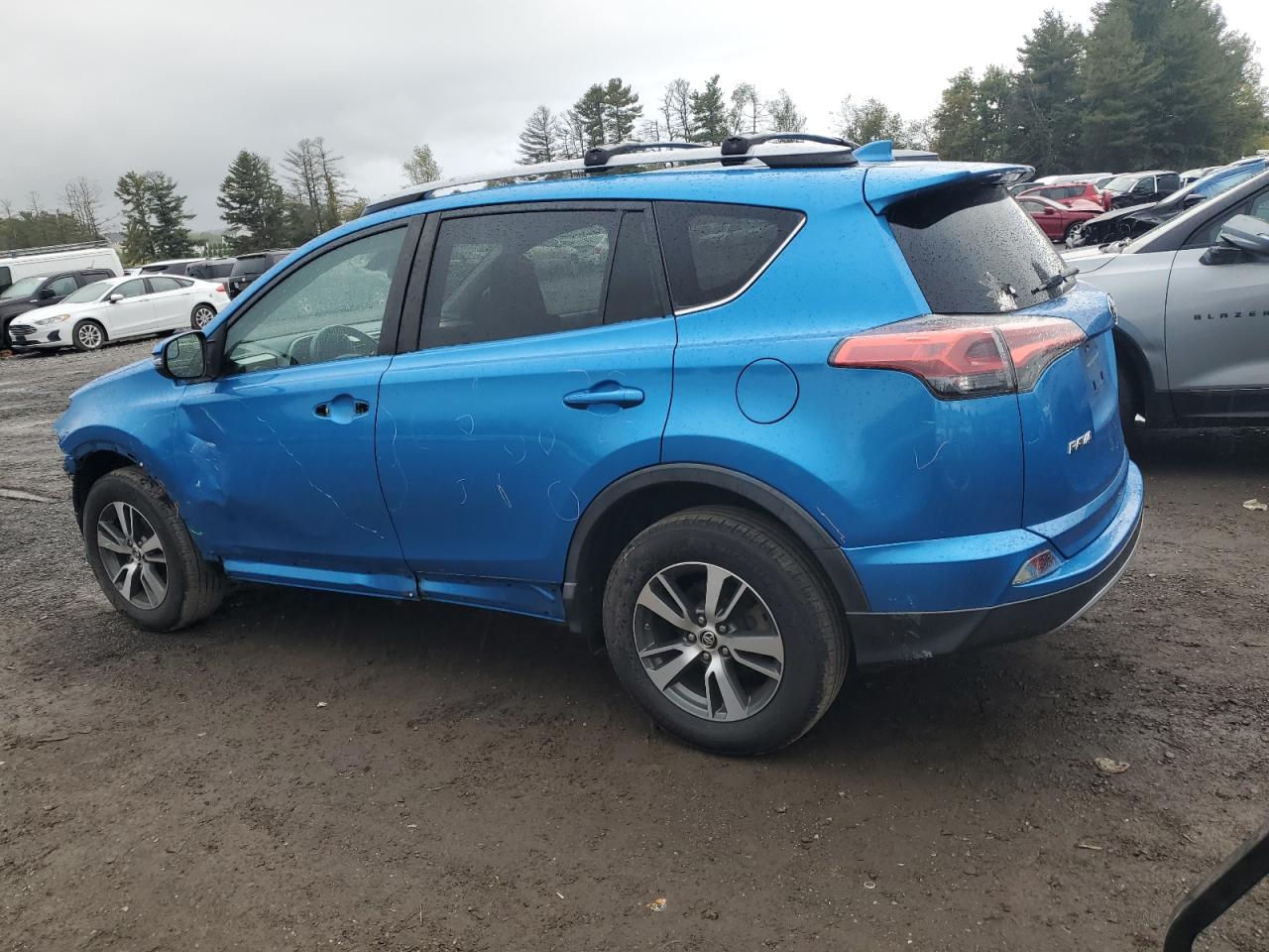 TOYOTA RAV4 XLE