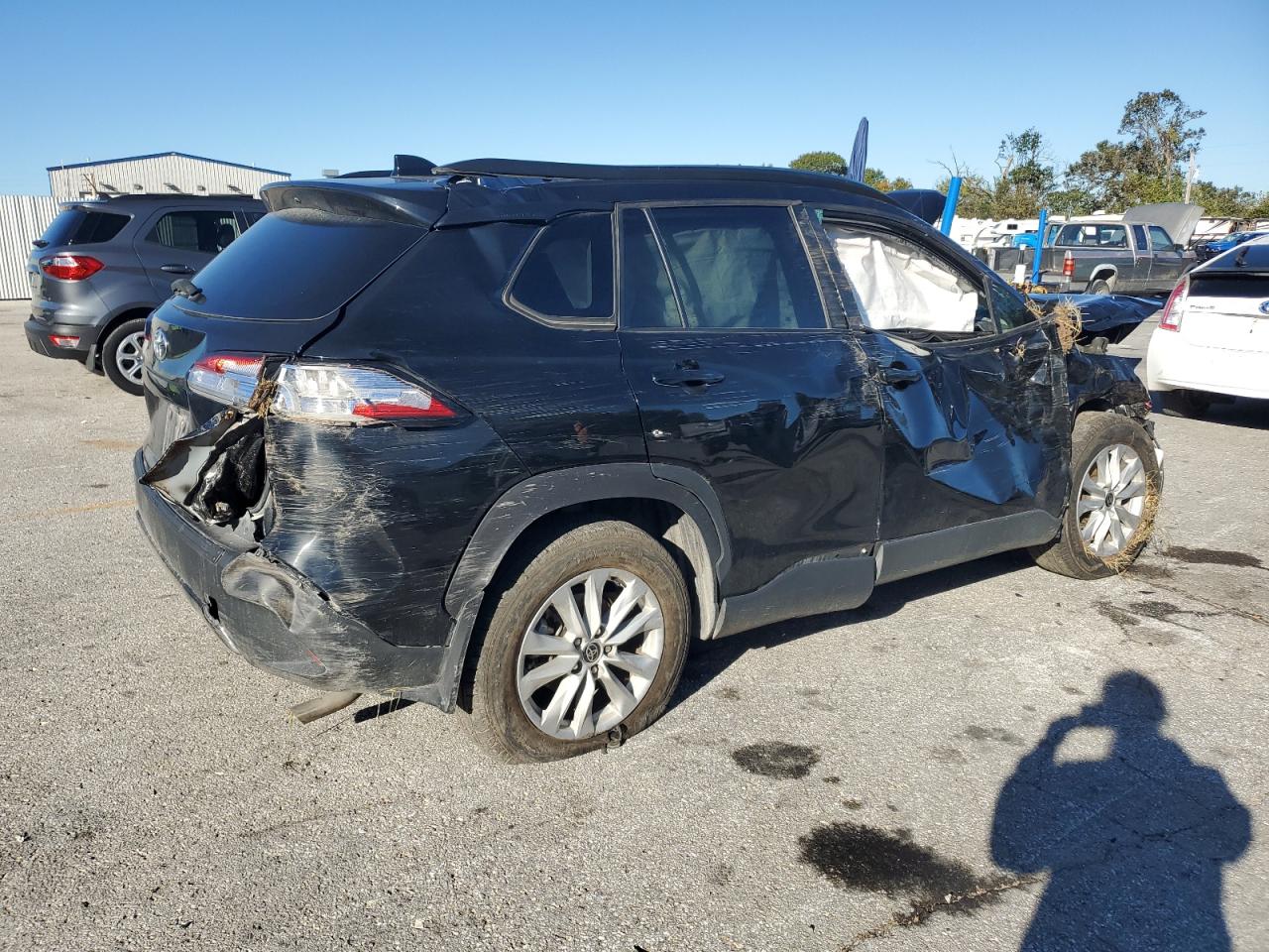 TOYOTA COROLLA CROSS LE