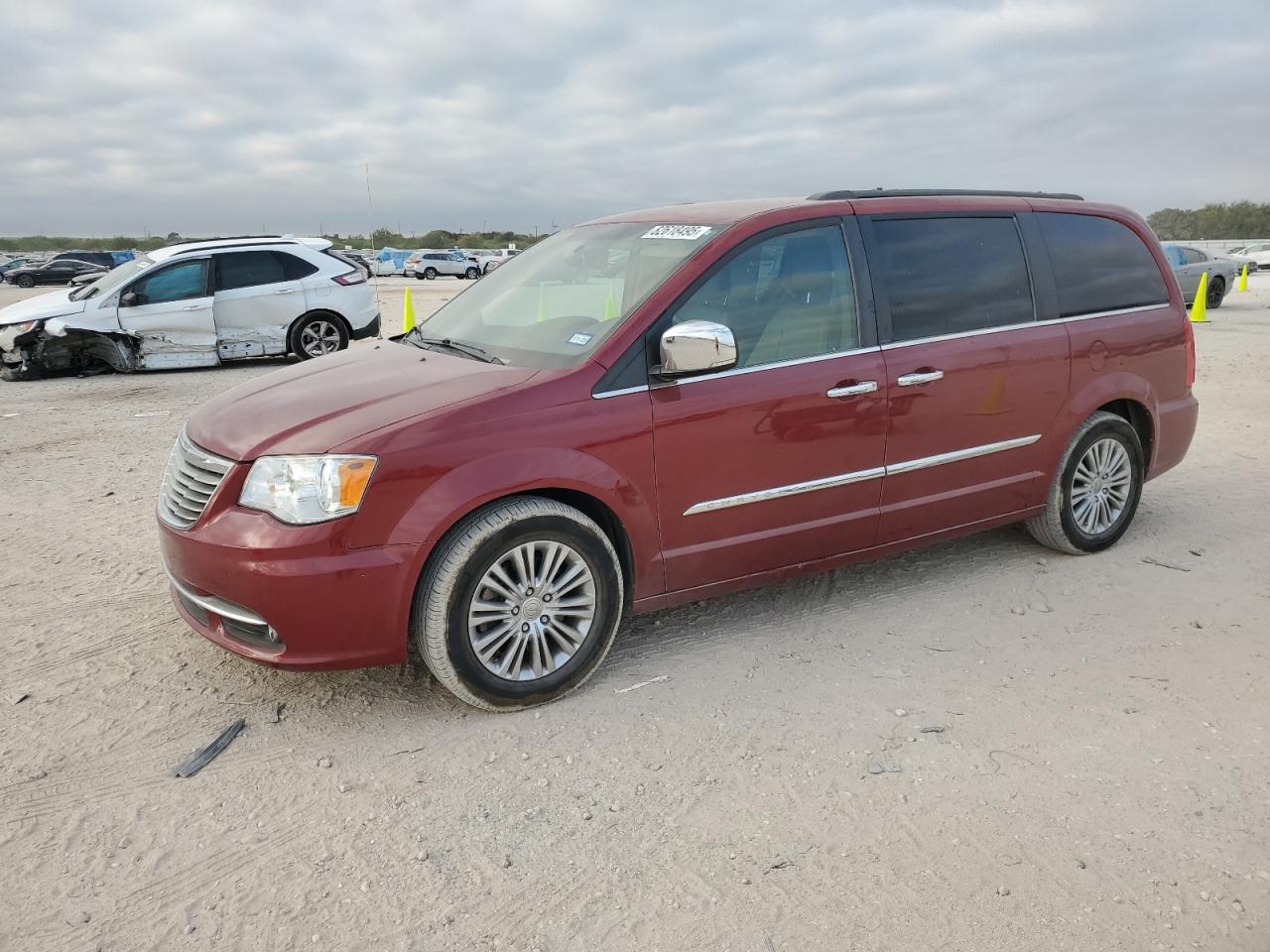 CHRYSLER TOWN & COUNTRY TOURING L