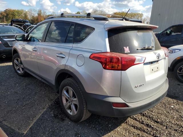 2015 TOYOTA RAV4 XLE - 2T3RFREV1FW405674