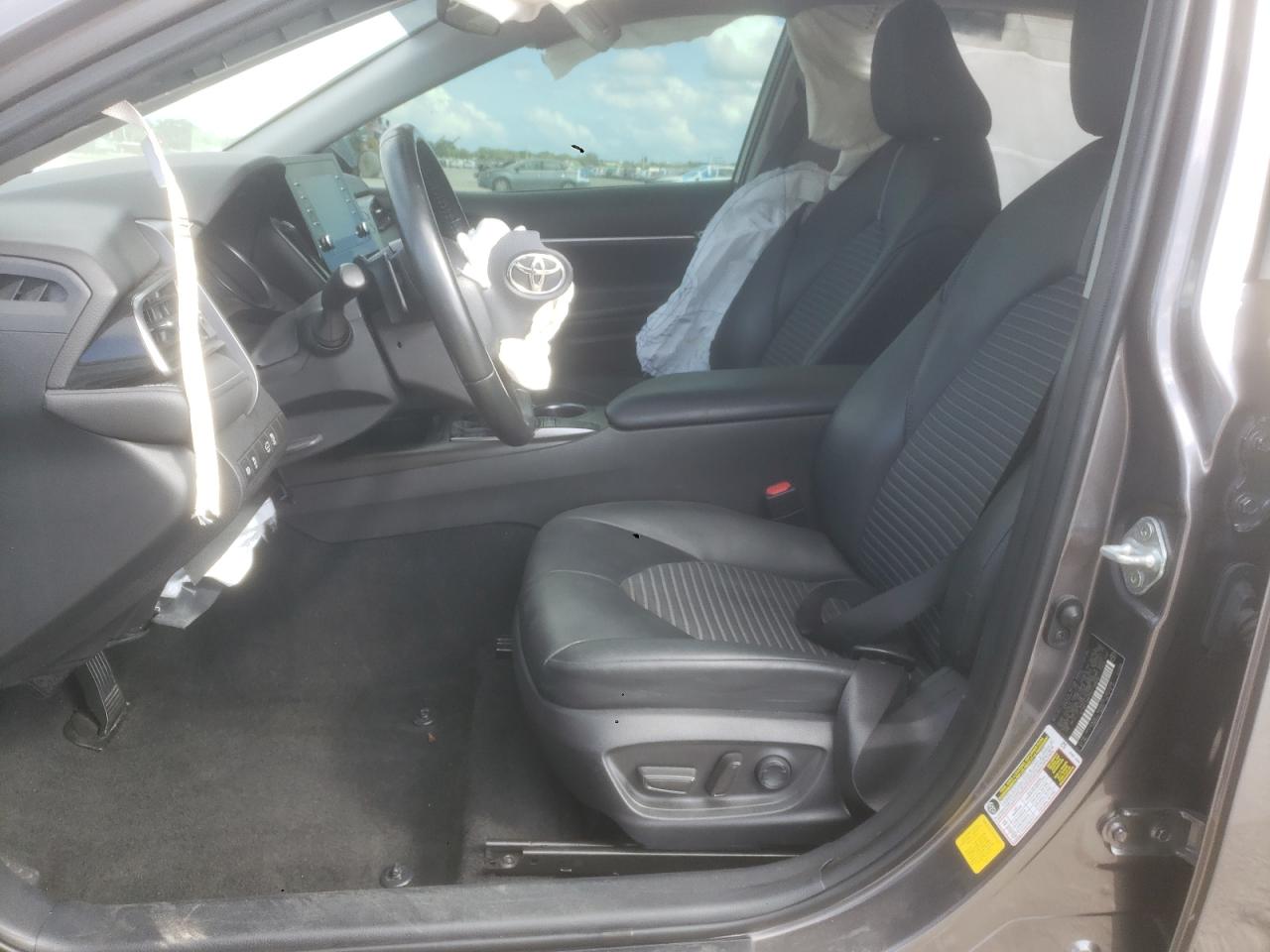 TOYOTA CAMRY SE NIGHT SHADE