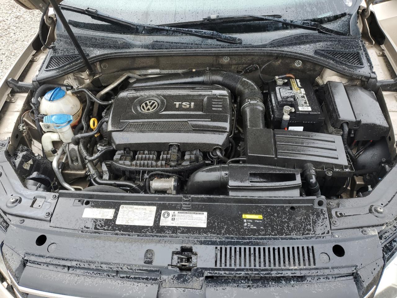 VOLKSWAGEN PASSAT S