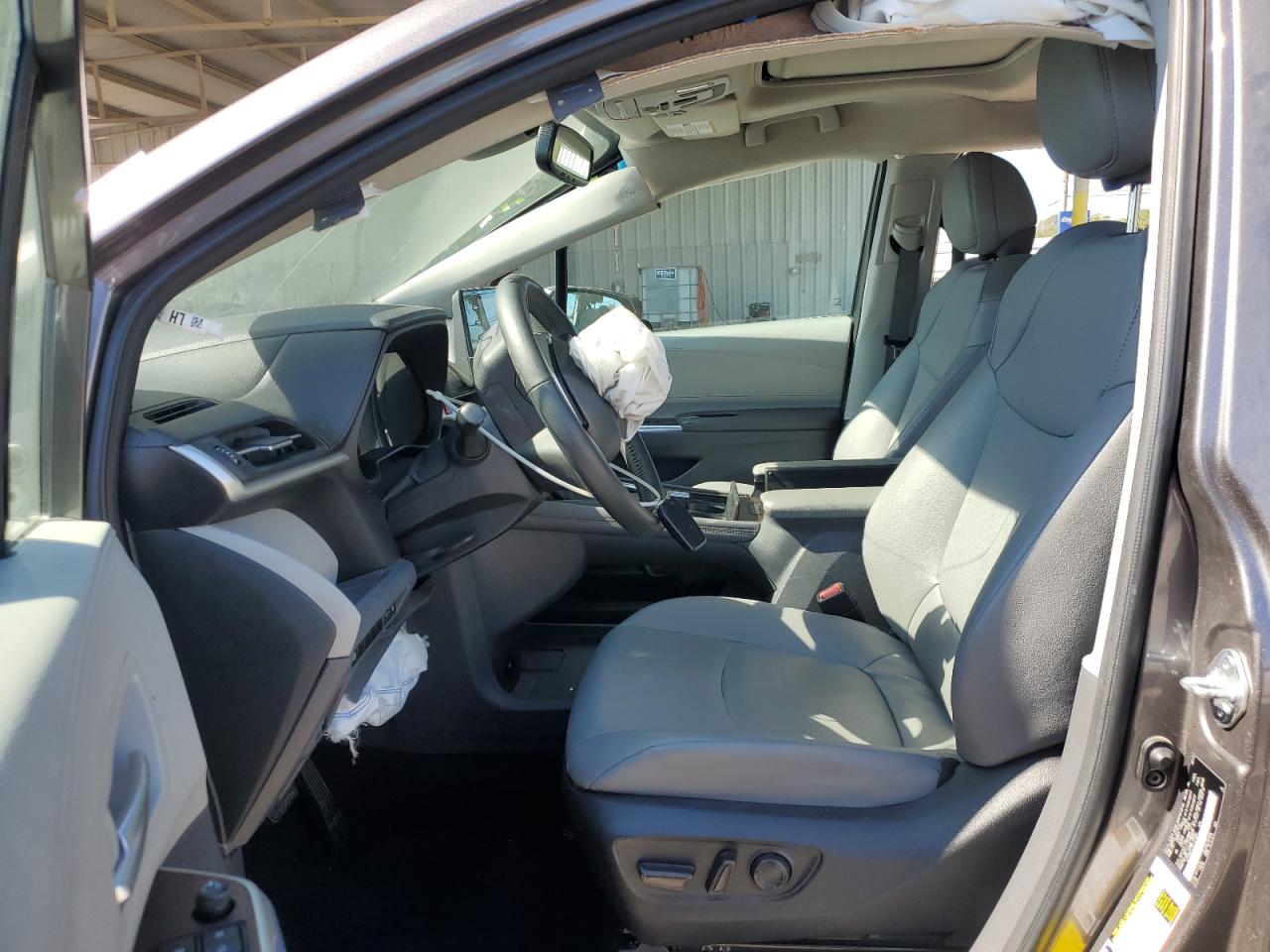 Lot #3317828196 2023 TOYOTA SIENNA XLE