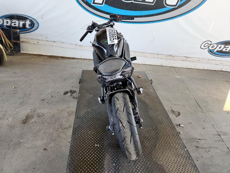 2025 KAWASAKI EX650 R ML5EXER13SDAF4102