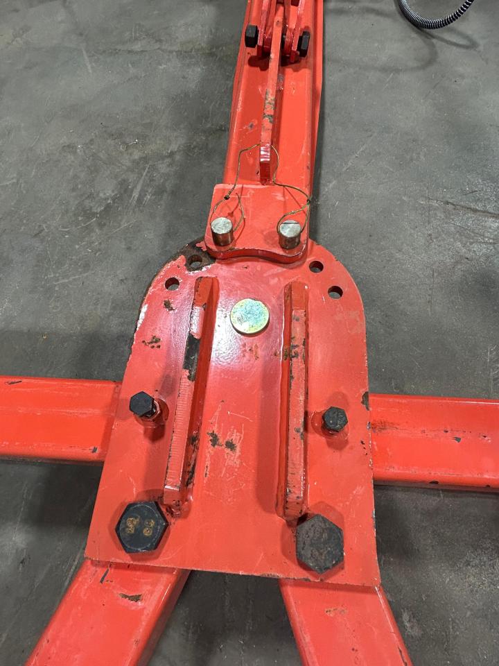 Lot #3256595480 2025 OTHERS 4 CLAMP FRAME PULLER