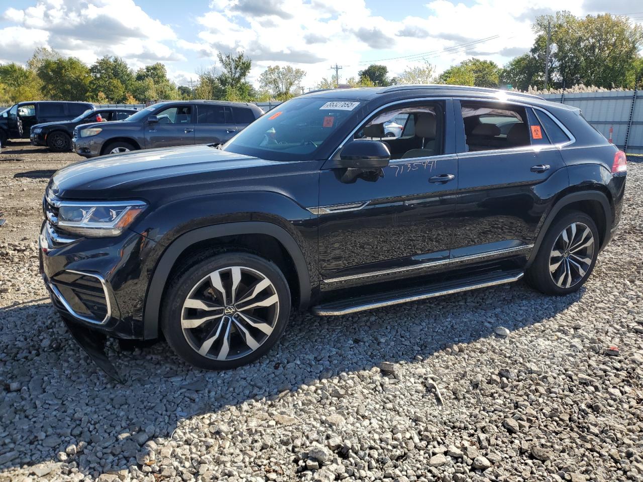 VOLKSWAGEN ATLAS CROSS SPORT SEL R-LINE