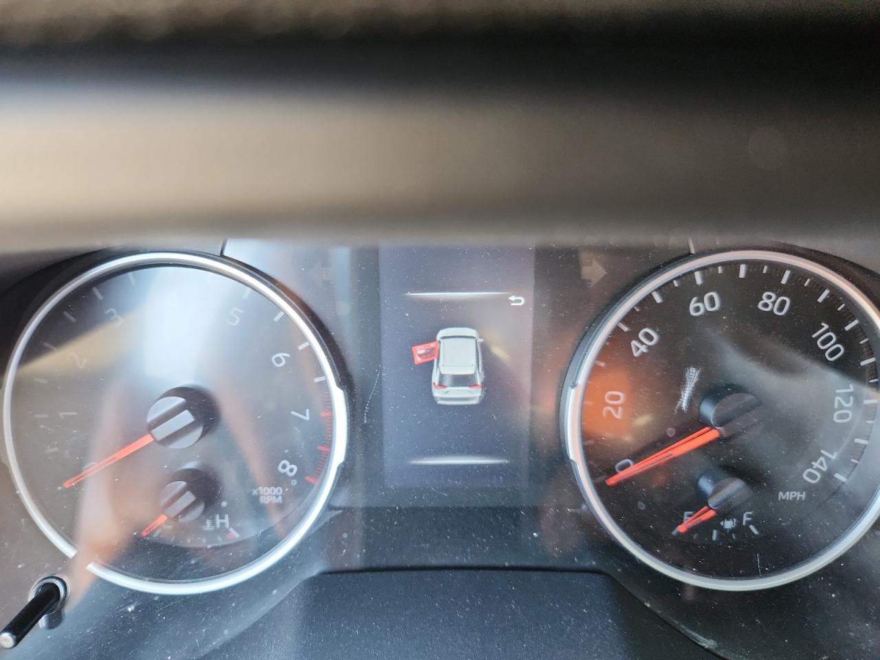 TOYOTA RAV4 XLE PREMIUM