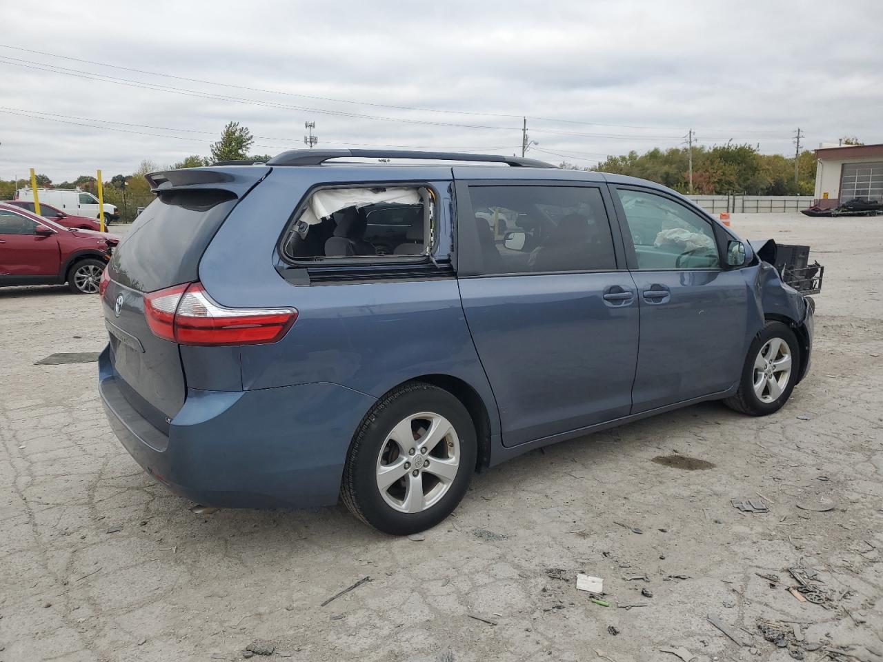 Lot #3287616007 2016 TOYOTA SIENNA LE
