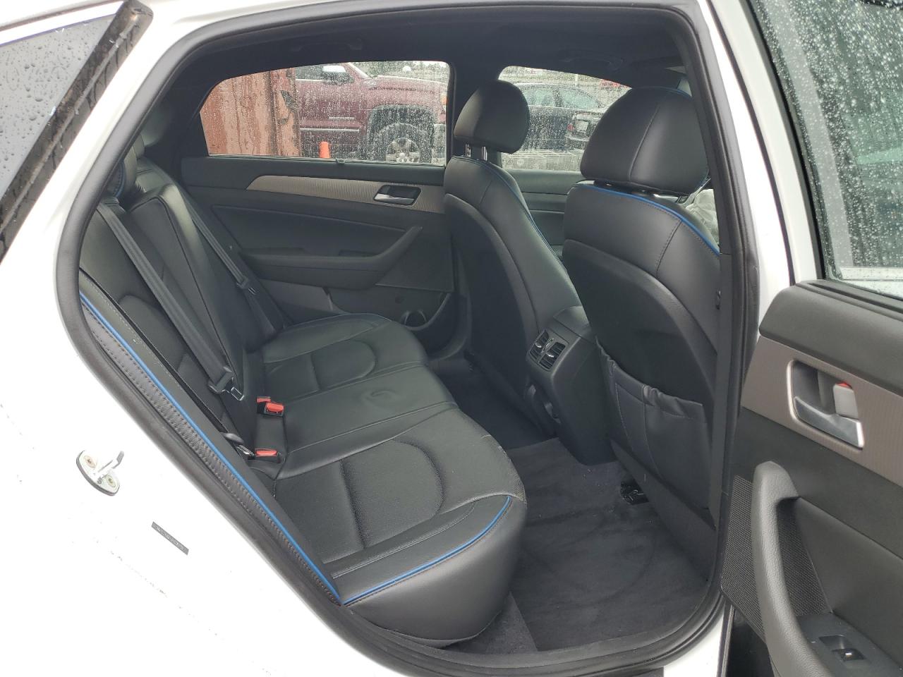 HYUNDAI SONATA SPORT