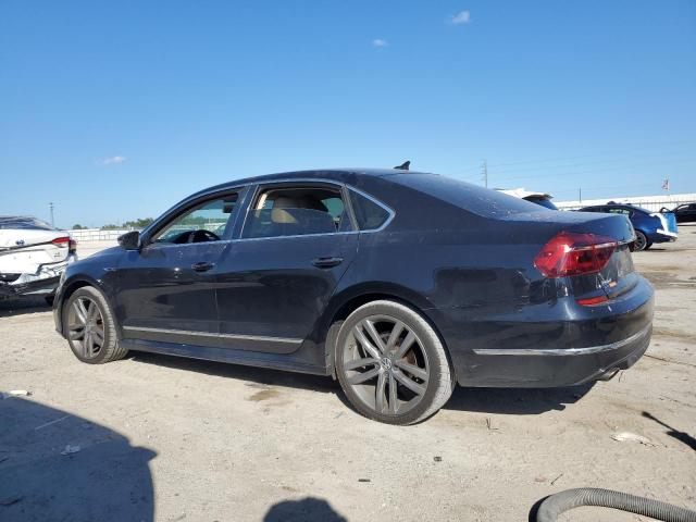 2017 VOLKSWAGEN PASSAT R-LINE 1VWDT7A35HC036476