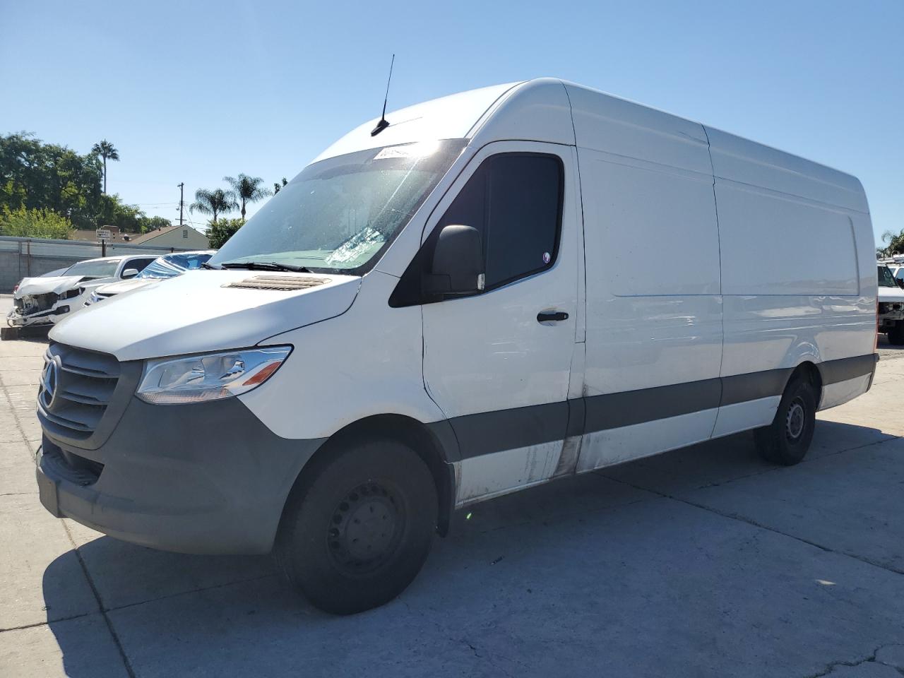 MERCEDES-BENZ SPRINTER 2500