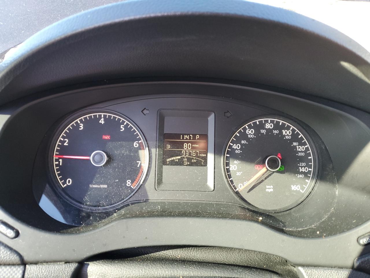 VOLKSWAGEN JETTA BASE