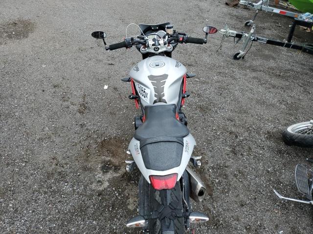 2015 TRIUMPH MOTORCYCLE STREET TRI SMTL03NE0FT689288