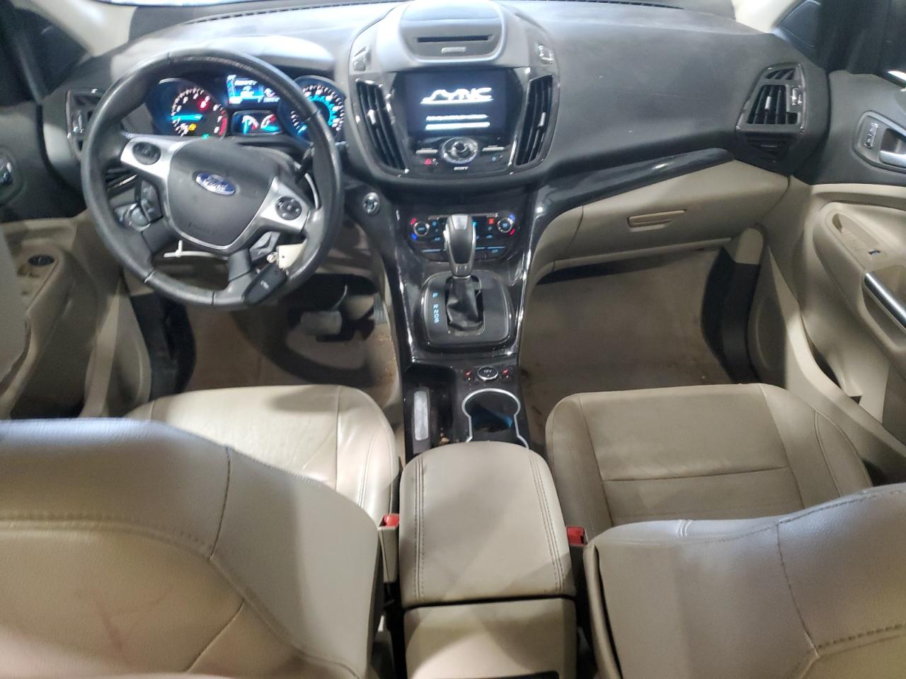 FORD ESCAPE TITANIUM