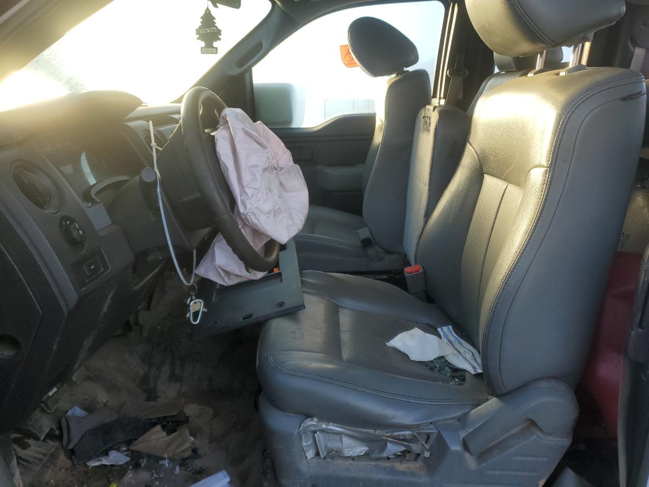 FORD F-150 SUPER CAB