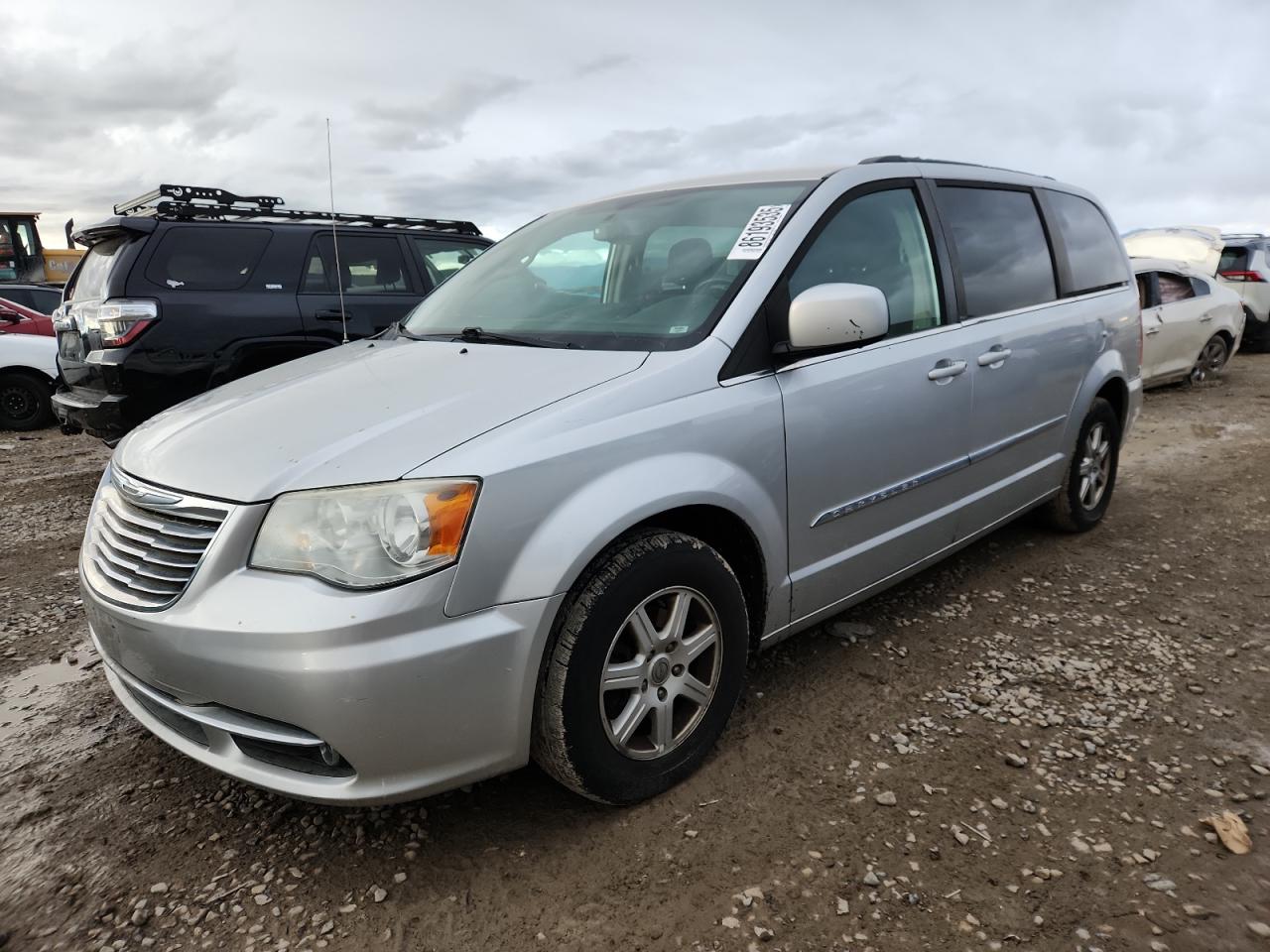 CHRYSLER TOWN & COUNTRY TOURING