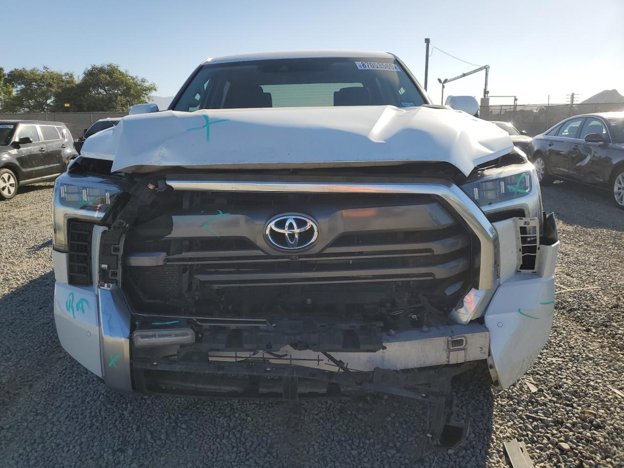 TOYOTA TUNDRA CREWMAX LIMITED