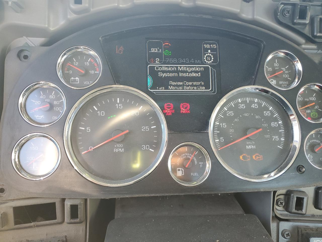 Lot #3266057333 2017 KENWORTH T680