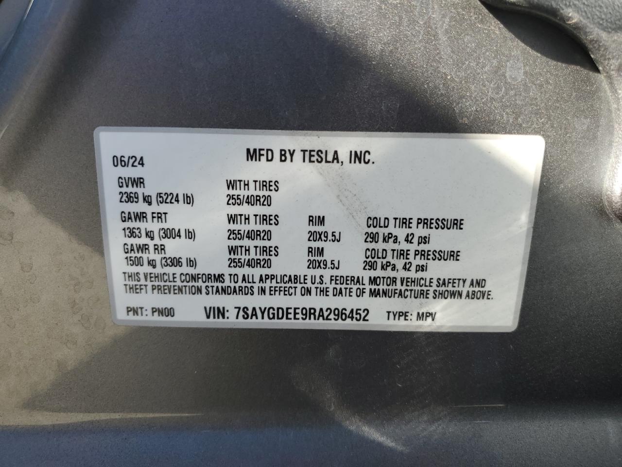 TESLA MODEL Y