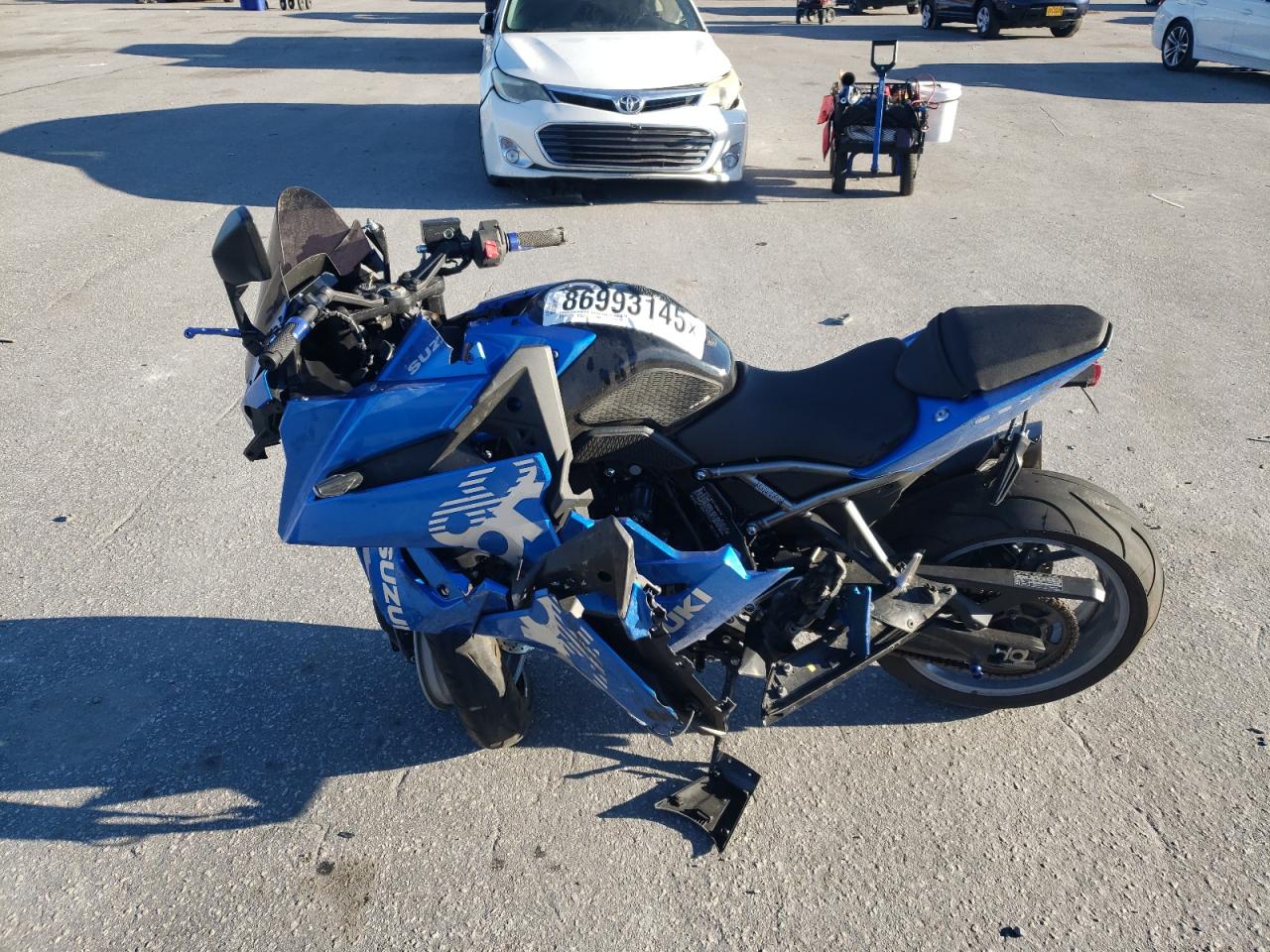 Lot #3296250516 2024 SUZUKI GSX800 F