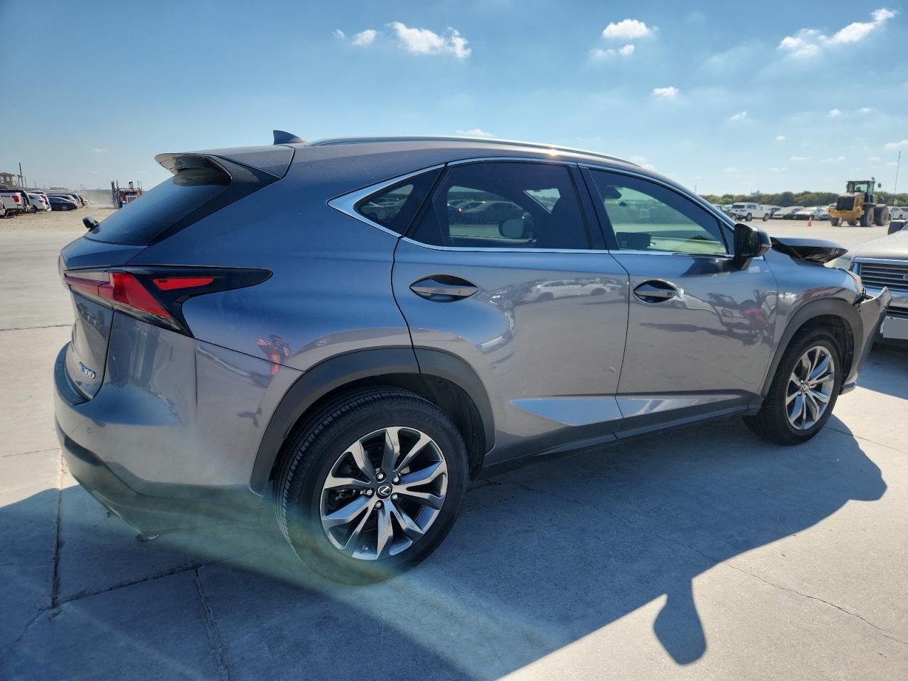 LEXUS NX 300 BASE