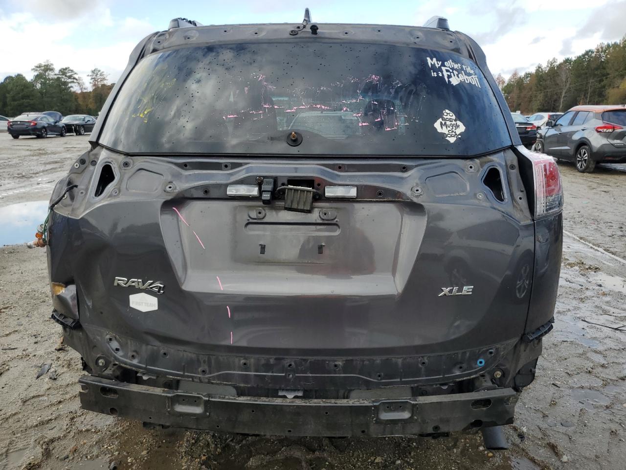 TOYOTA RAV4 XLE