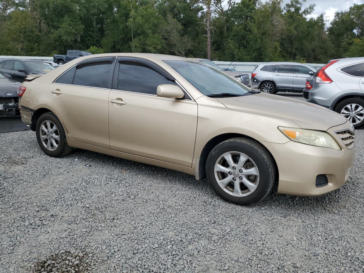TOYOTA CAMRY BASE