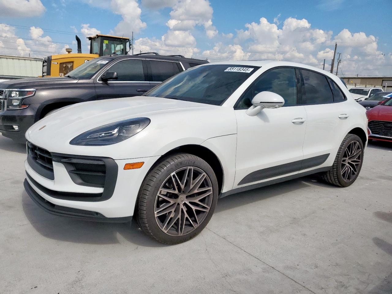 PORSCHE MACAN BASE