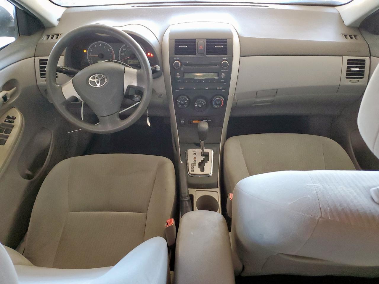 TOYOTA COROLLA BASE