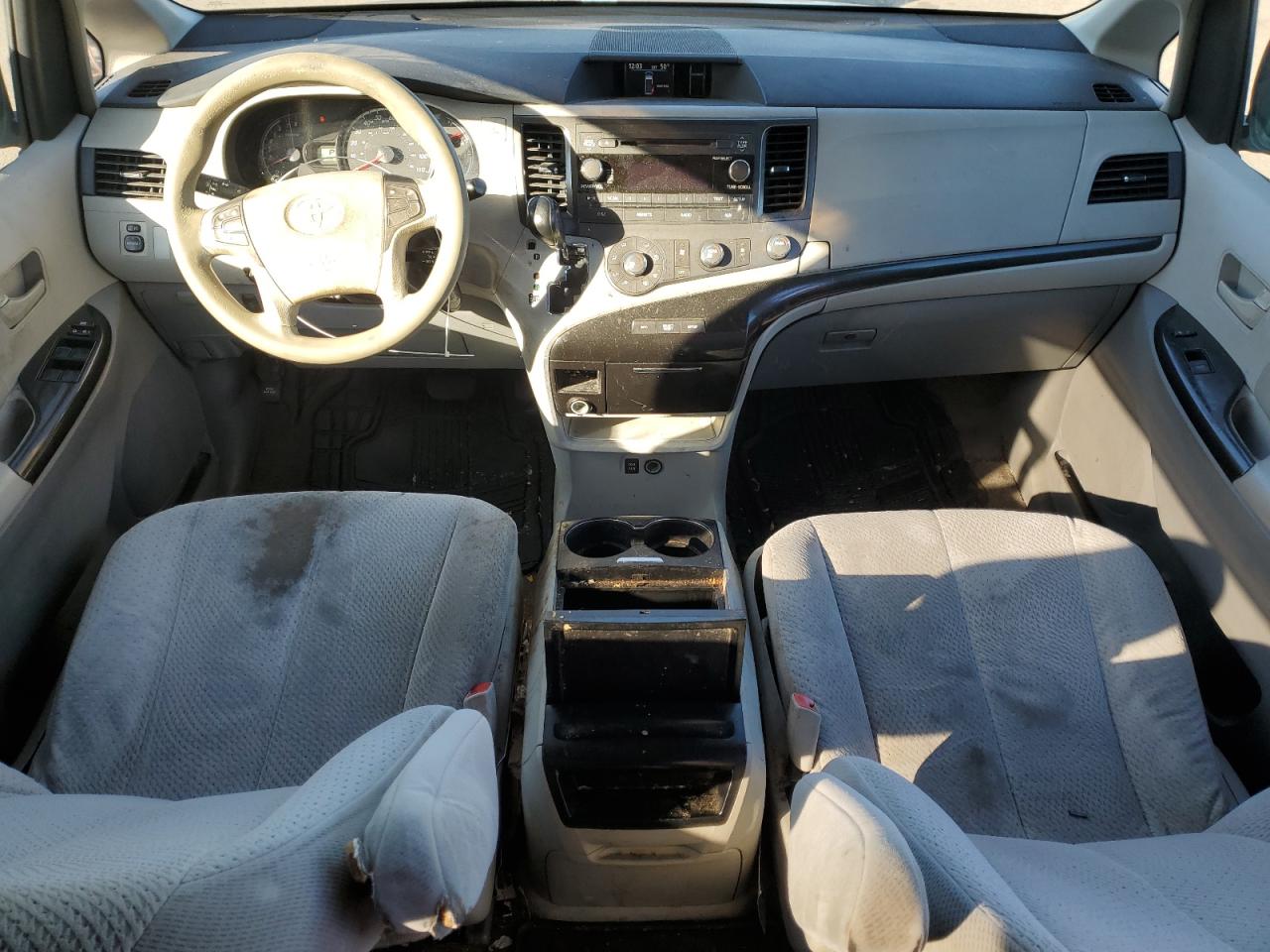 Lot #3285546265 2011 TOYOTA SIENNA LE