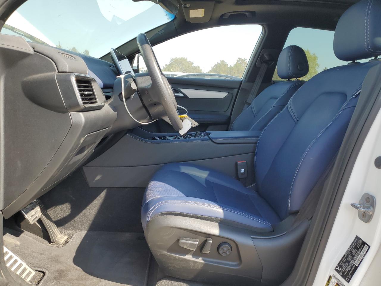 Lot #3279819281 2025 VINFAST TRADING AND PRODU VF 8 PLUS