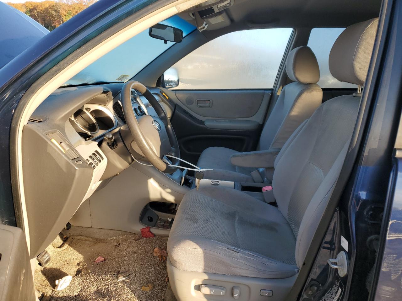 Lot #3309279620 2004 TOYOTA HIGHLANDER