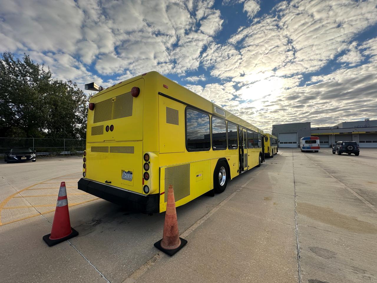 Lot #3286752342 2011 GILLIG TRANSIT BU