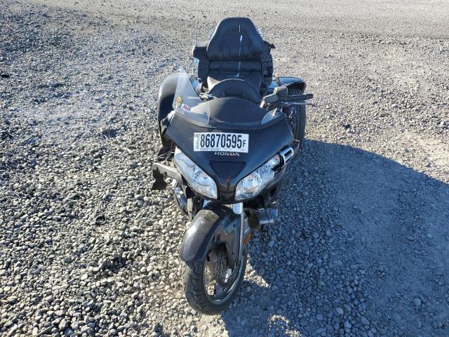 2001 HONDA GL1800 #3294309882