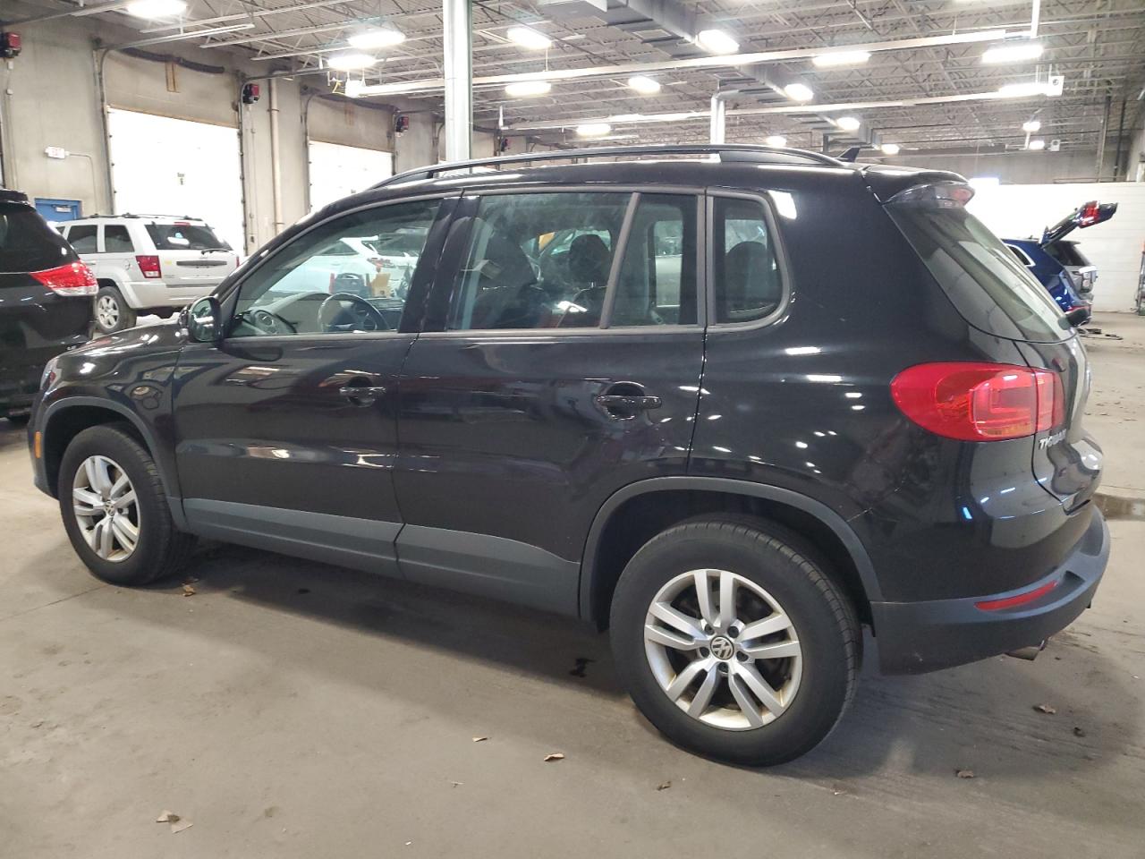 VOLKSWAGEN TIGUAN S