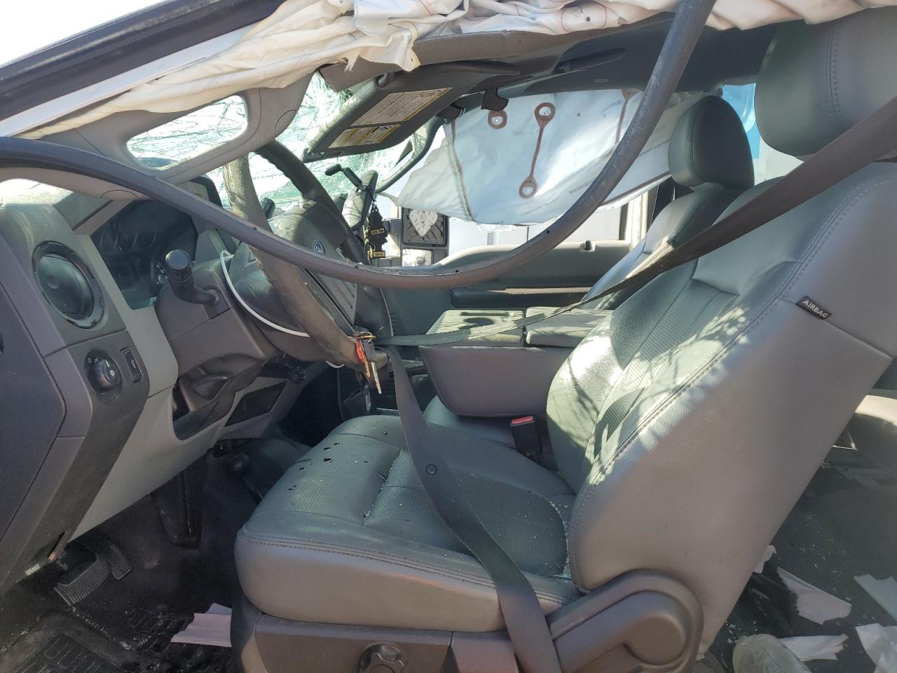 FORD F-550 SUPER DUTY