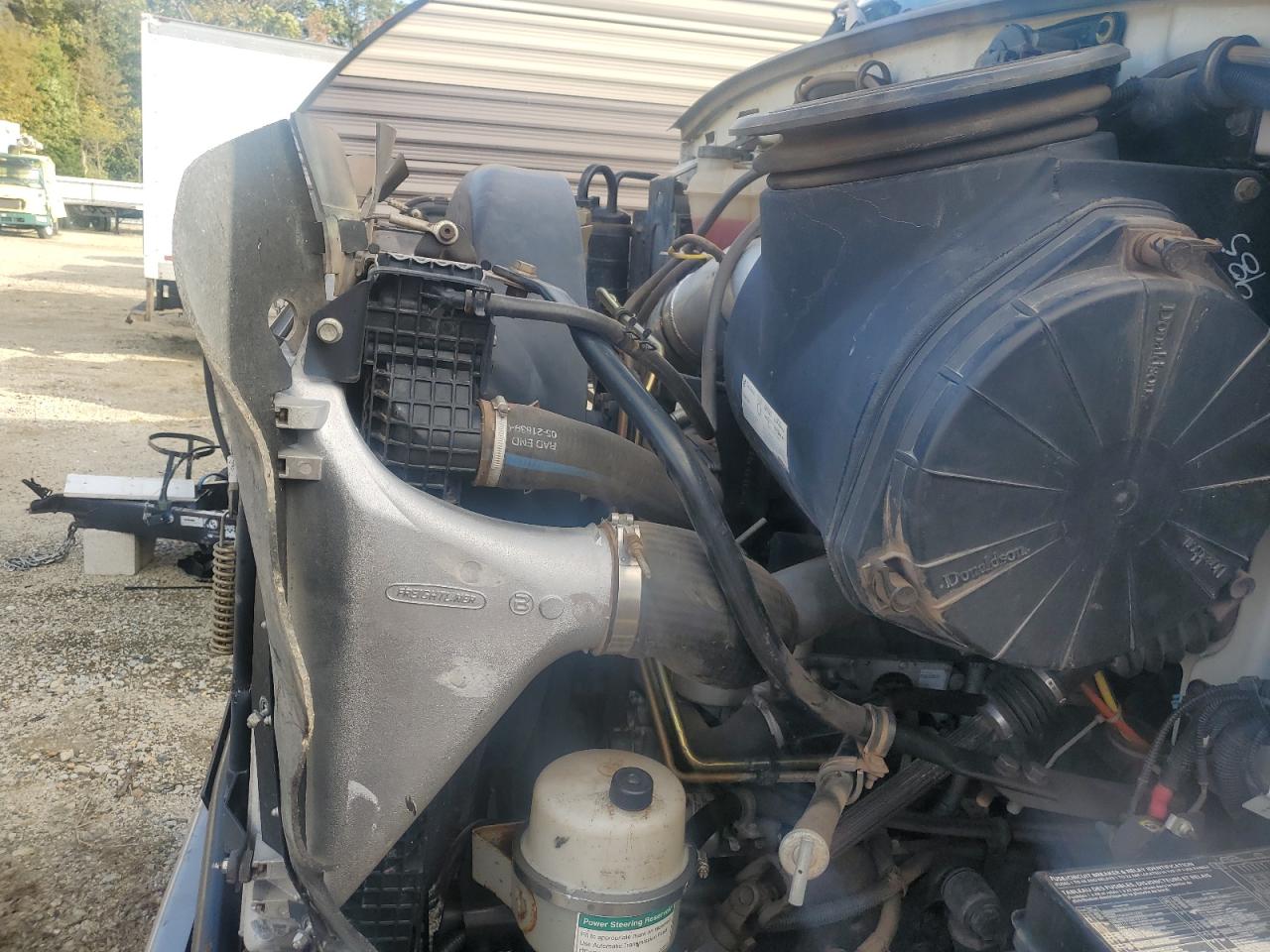 Lot #3302830897 2005 UNK L