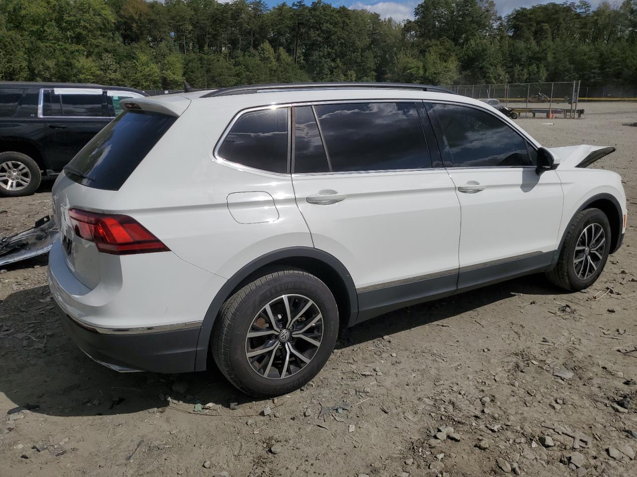 VOLKSWAGEN TIGUAN SE