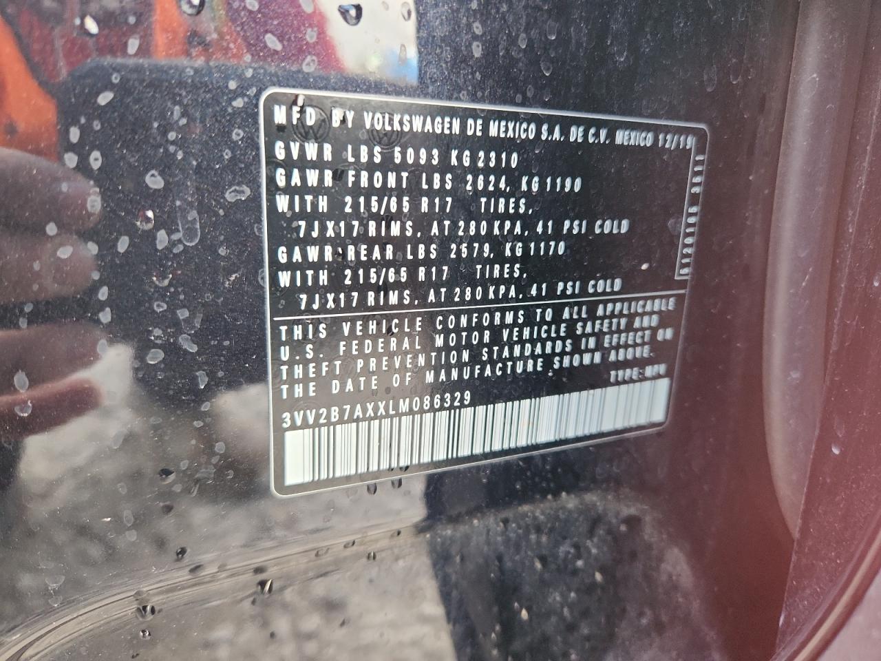 VOLKSWAGEN TIGUAN SE