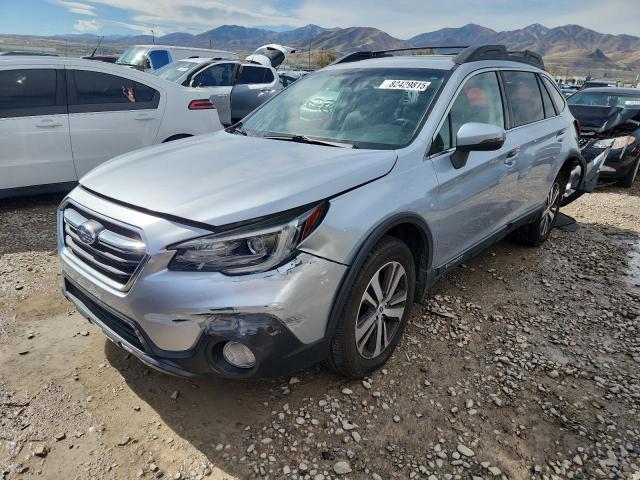 2018 SUBARU OUTBACK 3. 4S4BSENC7J3224901