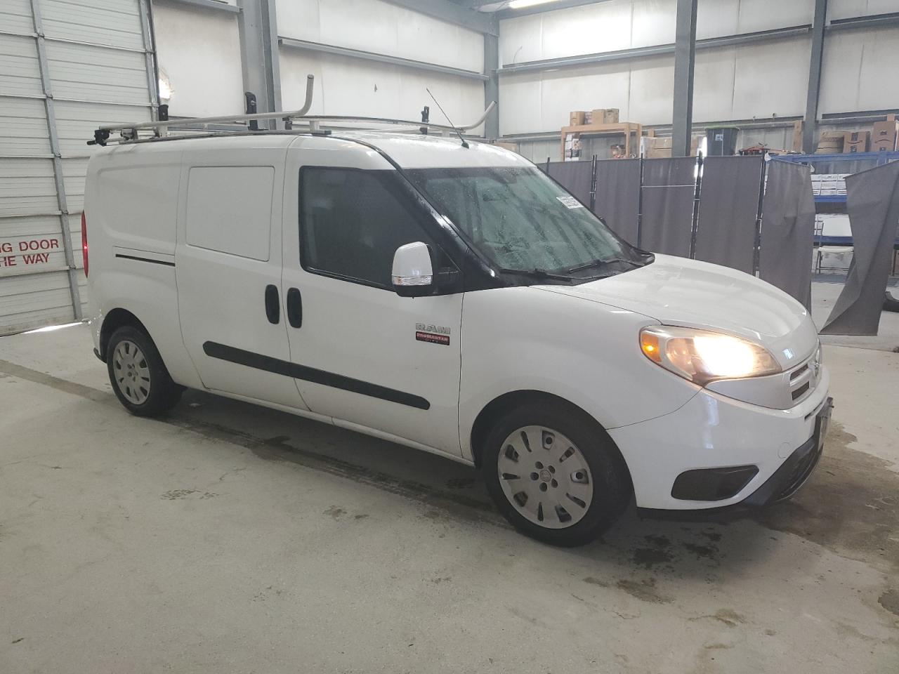 RAM PROMASTER SLT