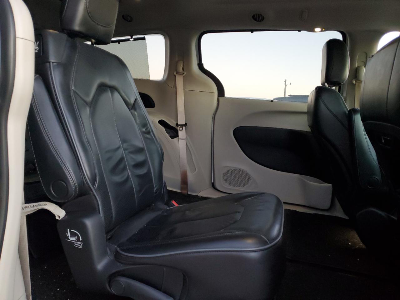 CHRYSLER PACIFICA LIMITED