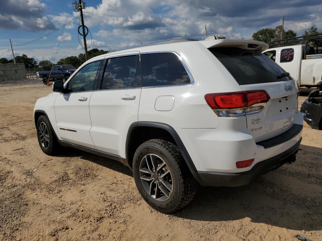 JEEP GRAND CHEROKEE LAREDO